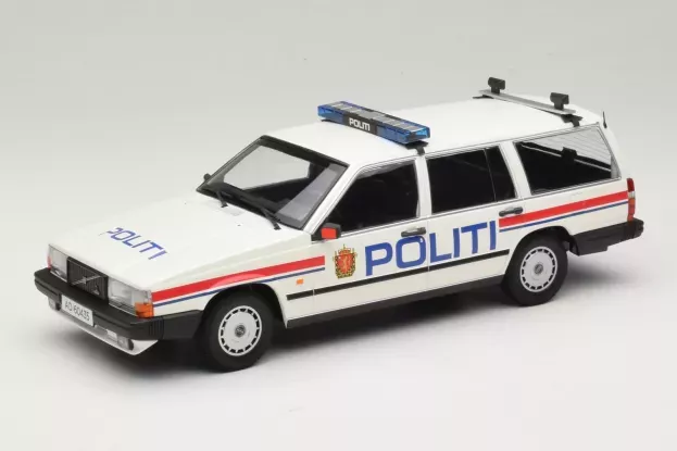 Minichamps Volvo 740gl Break Sw Station Wagon Politi Norway 1986 1:18 155171796